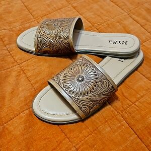Myra Sandals